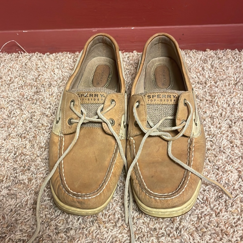 Sperry leather boat shoes